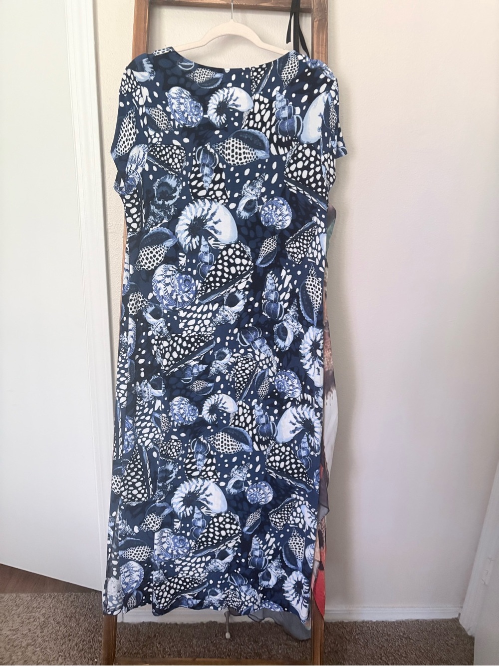 Chico’s Travelers Navy Blue Shell-Print Midi Dress NWOT - Picture 2 of 3